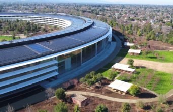 ఆపిల్ లో హైదరాబాదిల హవా